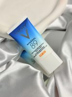 ویشی ضد آفتاب و آبرسان ۷۲ ساعته مینرال ۸۹ مدل (Vichy Minéral 89 72H Moisture Boosting Daily Fluid +SPF 50 )حجم50میل - تصویر 2