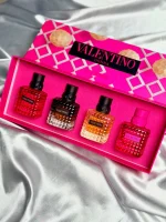 ست ۴ عددی عطر زنانه والنتینو (Valentino) مدل Donna Born in Roma – پک هدیه لوکس شامل ۴ مینیاتوری - تصویر 2